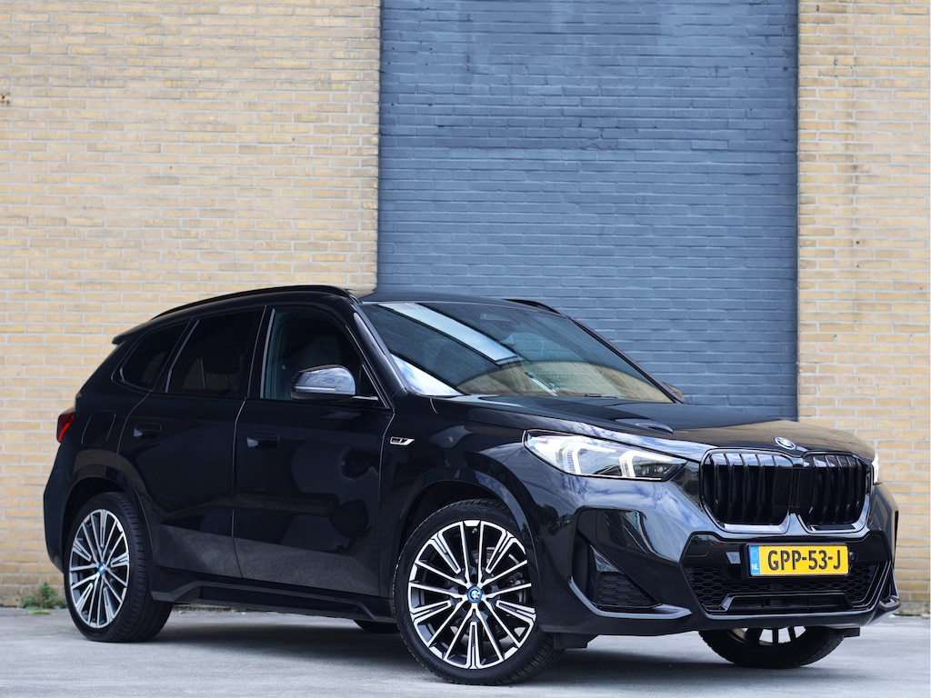 BMW X1 xDrive30e M Sport | 20" Individual 869I | Driving Assistant Plus | Pano | Haak | Hybrid |