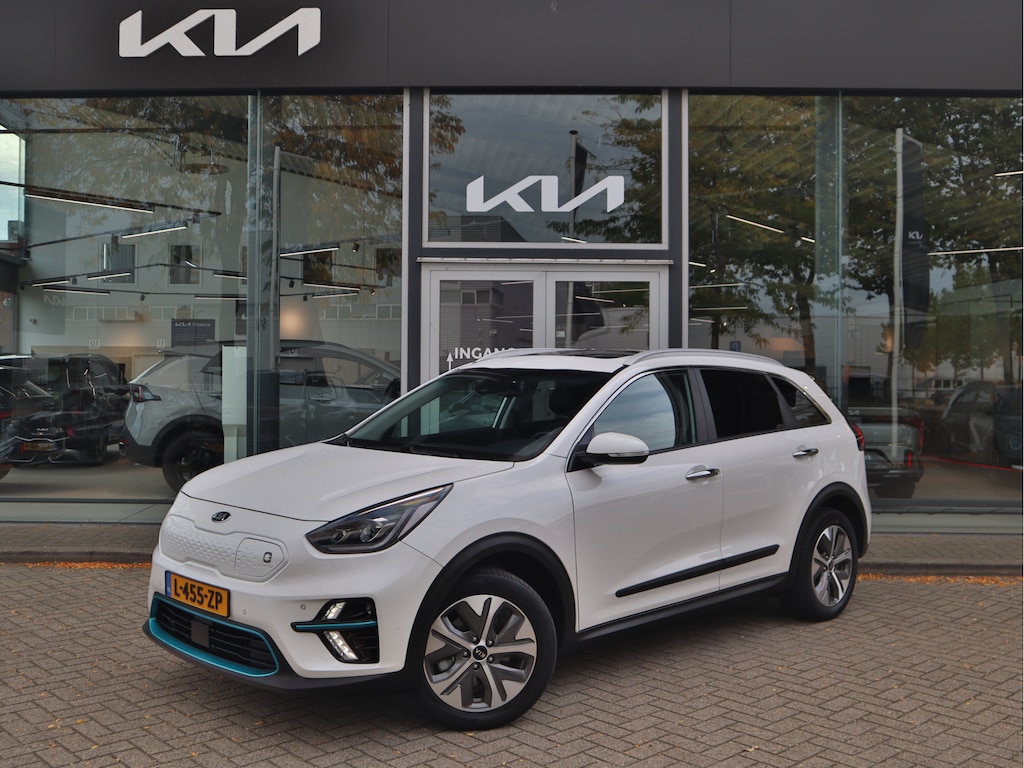 Kia Niro EV e-Niro DynamicPlusLine 64 kWh | Stoel-/ Stuurverwarming | Schuif-/ Kanteldak | Adaptieve Cruise Control | Tot 10Jr. Kia-Garantie |