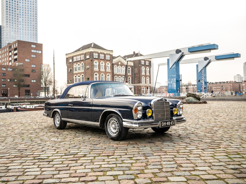 Mercedes-Benz SE 220