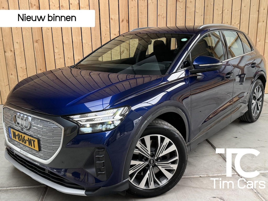 Audi Q4 e-tron 40 Launch edition Advanced Plus 77 kWh SoH 95,39% | Achteruitrijcamera | Adaptieve cruise control | Apple CarPlay/Android Auto | Matrix LED | Navigatiesysteem | Voorstoelen verwarmd | Warmtepomp | Parkeersensoren voor en achter
