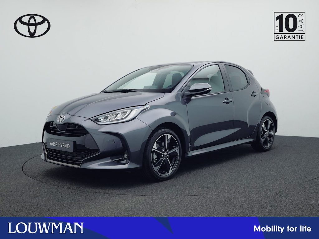 Toyota Yaris 1.5 Hybrid 130 Executive | Direct leverbaar! | Metaalkleur | Retailpremie | **** Q3 Actie
