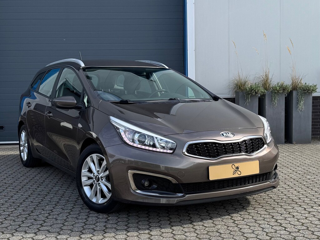 Kia Ceed Cee'd Sportswagon 1.6 GDI First Edition | 86d km! | Navi | Airco | Cruise | Camera | Parkeersensoren