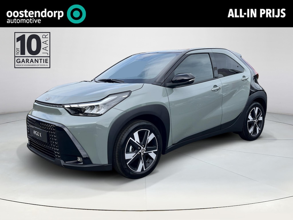 Toyota Aygo X Hybrid 115 pulse | Tarragon met zwart dak | Easy Pack | Nieuw uit voorraad leverbaar |