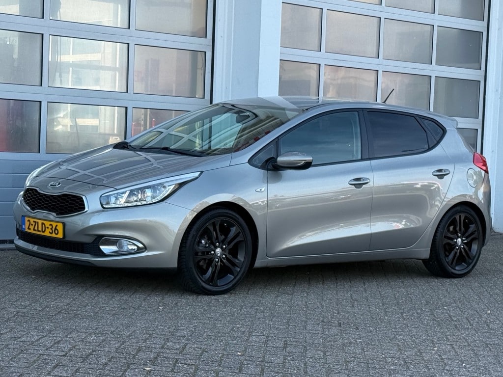 Kia Ceed 1.6 GDI 135PK Comfortline Airco Cruise Trekhaak