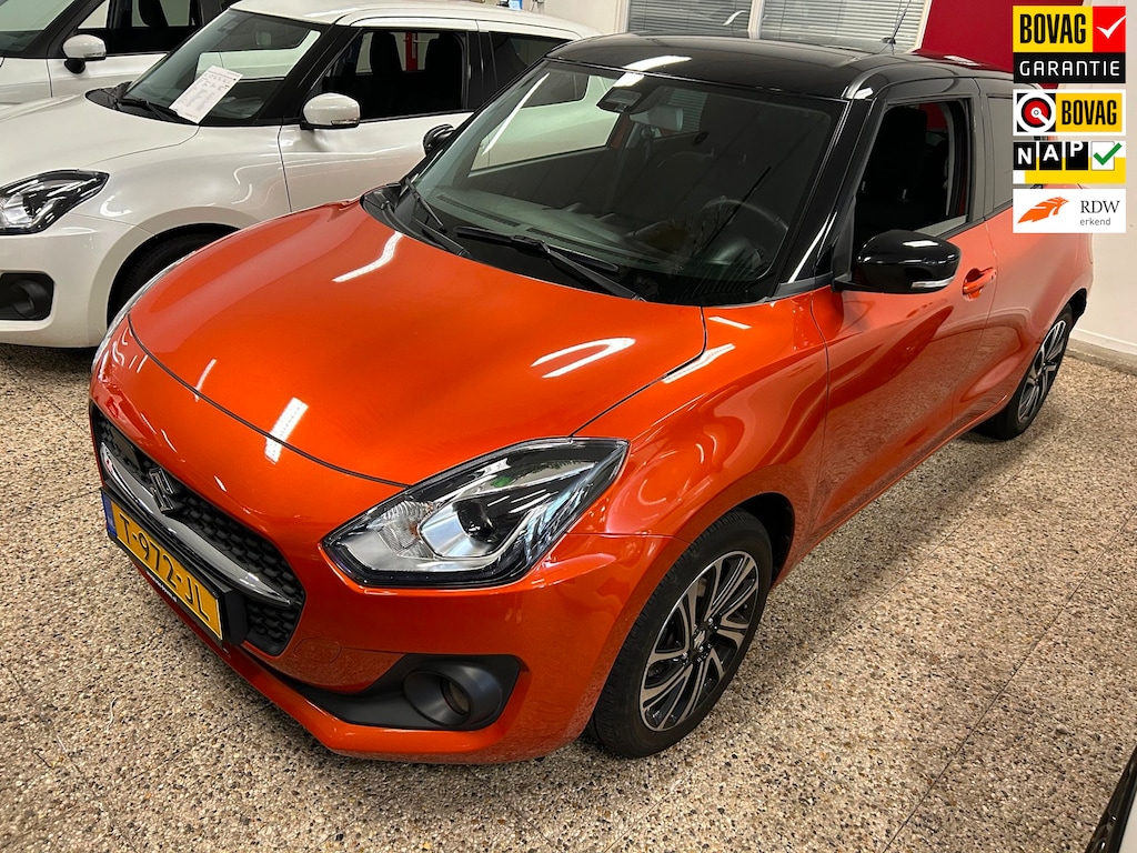 Suzuki Swift 1.2 Style Smart Hybrid Automaat | Carplay| Trekhaak| 10 jaar garantie!
