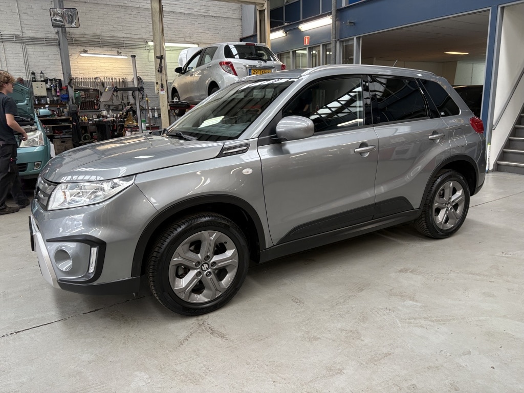 Suzuki Vitara 1.6 VVT 2WD Exclusive | Trekhaak | Navigatie | Rijklaar prijs!