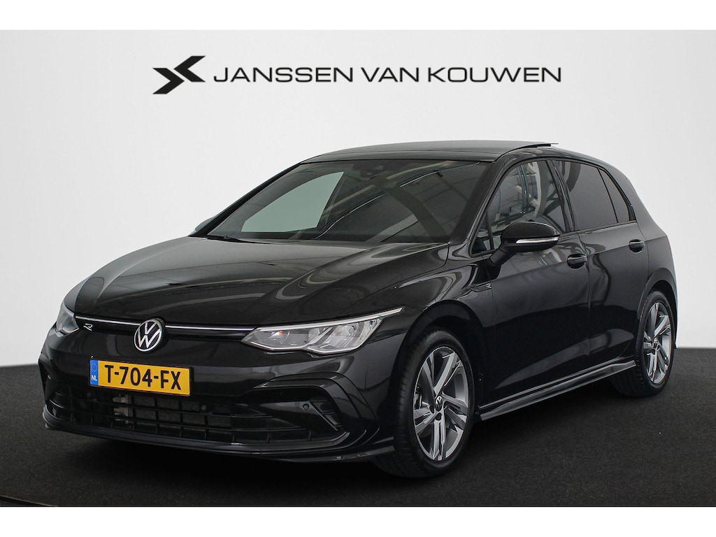 Volkswagen Golf 1.5 eTSI R-Line Panoramadak Stoel-Stuurverwarming Clima Carplay 18"