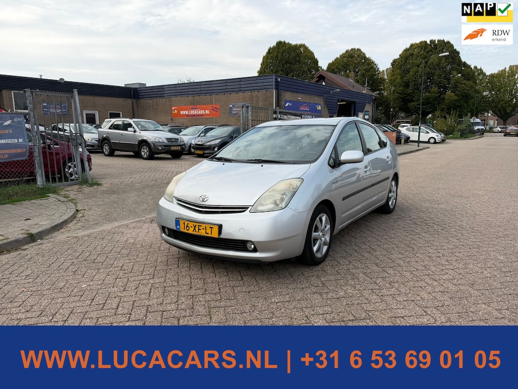 Toyota Prius 1.5 VVT-i Business Edition TREKHAAK 2X SLEUTEL + BOEKJES!