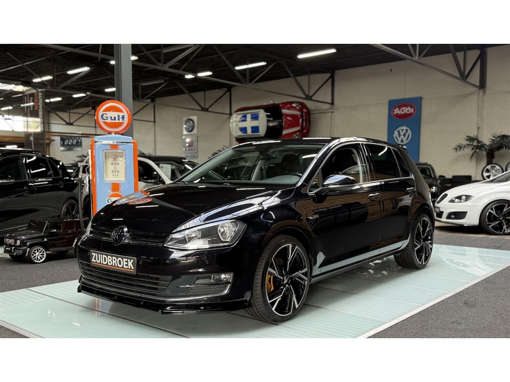 Volkswagen Golf 1.4 TSI R-Line Maxton | Navi | 5-Drs | Clima