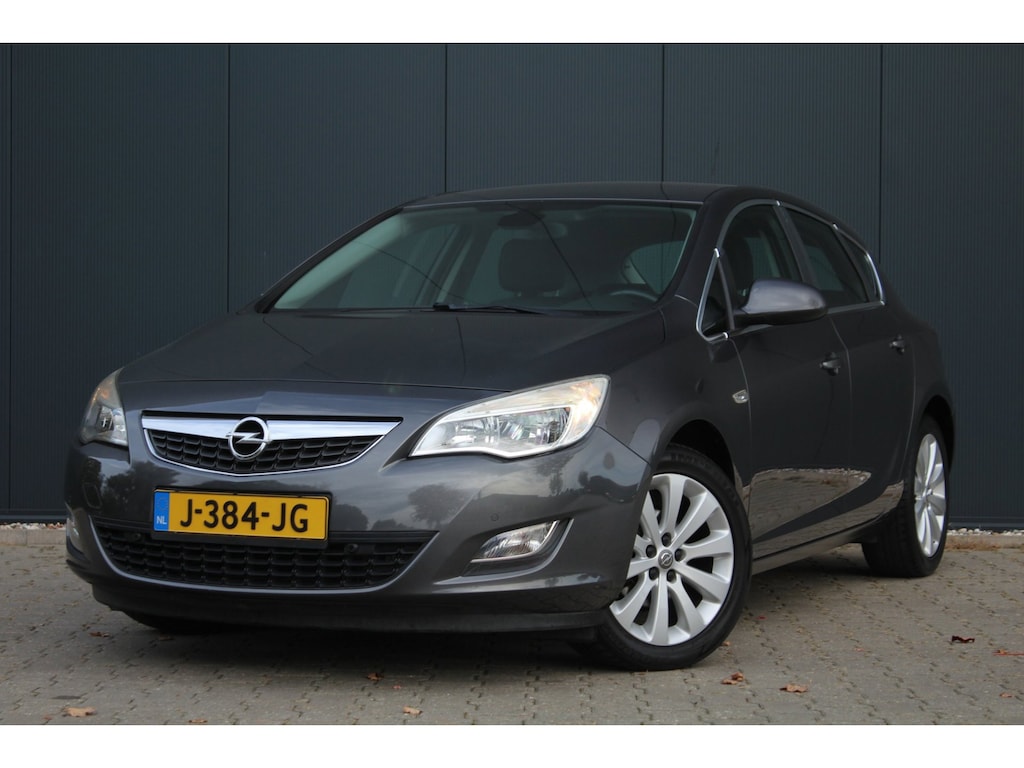 Opel Astra 1.6 Selection | Stoelverwarming | Clima / Cruise control | PDC | APK |