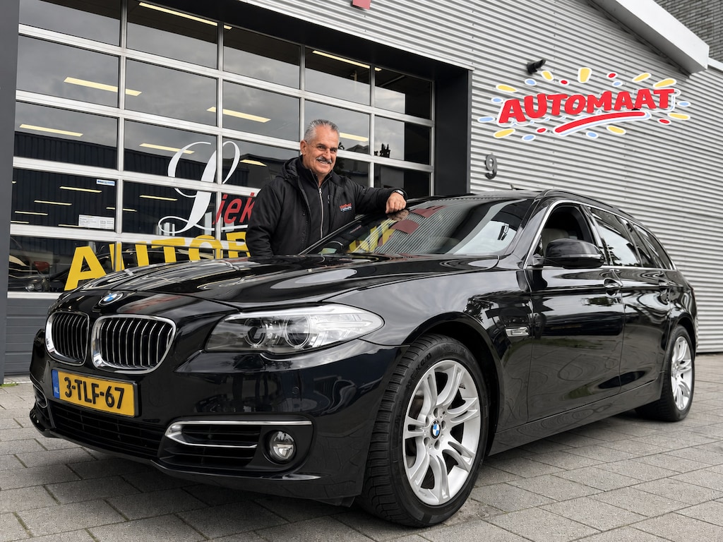 BMW 5-Serie Touring 520i High Executive - AUTOMAAT I Panorama dak I Leer I Navigatie I Sport interieur I Airco I PDC I Luxury