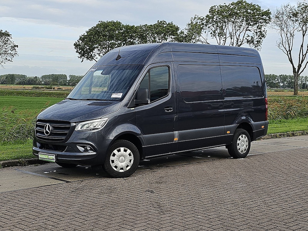 Mercedes-Benz Sprinter 317 1.9 CDI L2H2 RWD Cruise control, Airco, Carplay, Navi, Camera, Led, Lane-assist, Climate control, Dodehoek detectie, 3,5T-trekhaak