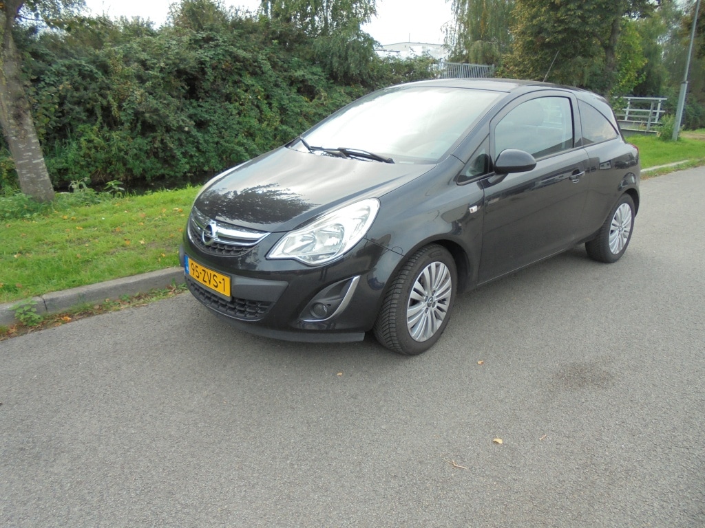 Opel Corsa 1.4-16V Design Ed/AIRCO /STOELVERW