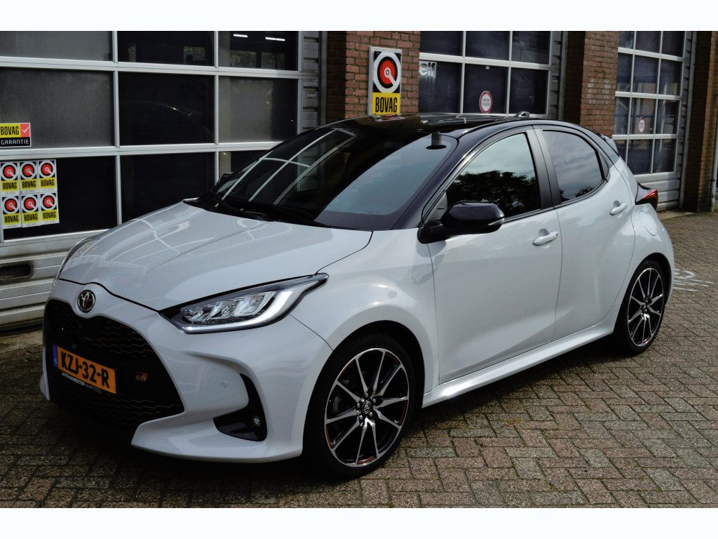 Toyota Yaris 1.5 Hyb. GR Sport Camera / Climate / Cruise Controle, Pdc, Stuurverwarming
