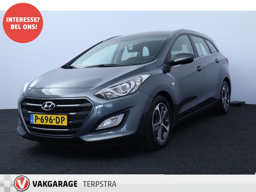 Hyundai i30 CW 1.4 i-Drive/ Stoel + Stuurverw./ 16'' LMV/ Airco/ Cruise/ Elek. pakket/ Isofix/ Bluetooth/ Armsteun/ Multi. LEDER. Stuur/ Mistl./ PDC/ LED Dagrijverl.