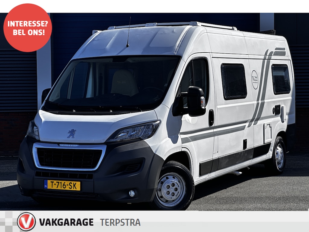 Peugeot Boxer Buscamper/ Camera/ 164pk!/ Trekhaak/ Schuifdeur rechts/ Navi/ Airco/ Cruise/ Elek. pakket/ Bluetooth/ Multi. LEDER. Stuur/ Mistl./ PDC.