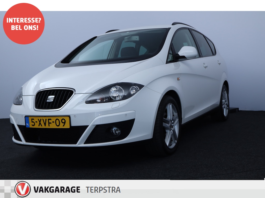SEAT Altea XL 1.2 TSI I-Tech/ Stoelverw./ 17'' LMV/ Bluetooth/ Navi/ Clima/ Cruise/ Elek. pakket/ Isofix/ Armsteun/ Multi. LEDER. Stuur/ Mistl./ PDC V+A/ Dakrails/ Extra getint glas.