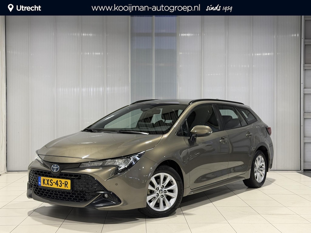 Toyota Corolla Touring Sports Hybrid 140 Active Parkeersensoren voor en achter, Stoelverwarming Voor, All Season Banden, Apple Carplay/Android Auto, Adaptieve Cruise Control