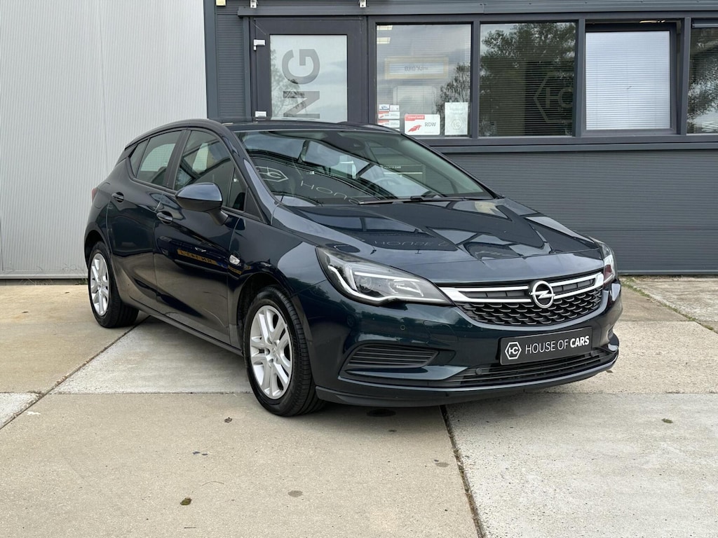 Opel Astra 1.4 Turbo Business+ Clima Cruise Navi LED 150PK