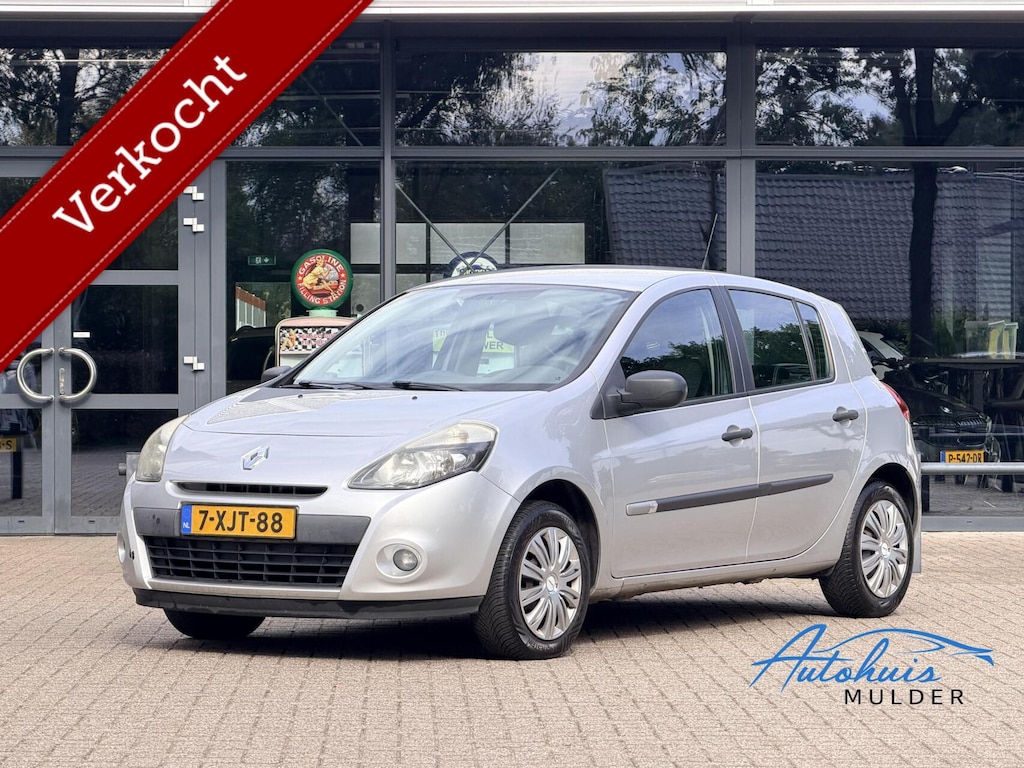 Renault Clio 1.5 dCi ECO Expression | Airco | Cruise | Keyless | Trekhaak | Export - Handel