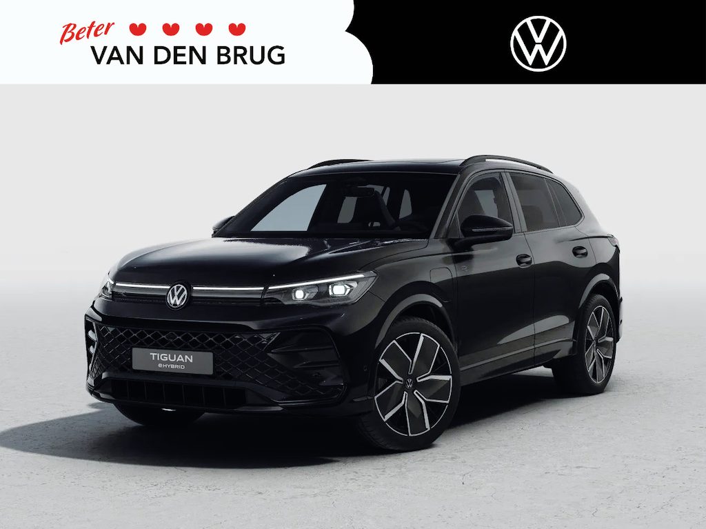 Volkswagen Tiguan R-Line Edition 1.5 eHybrid 204 PK | Black Style | Trekhaak | Stoelverwarming | Head Up | Panoramadak