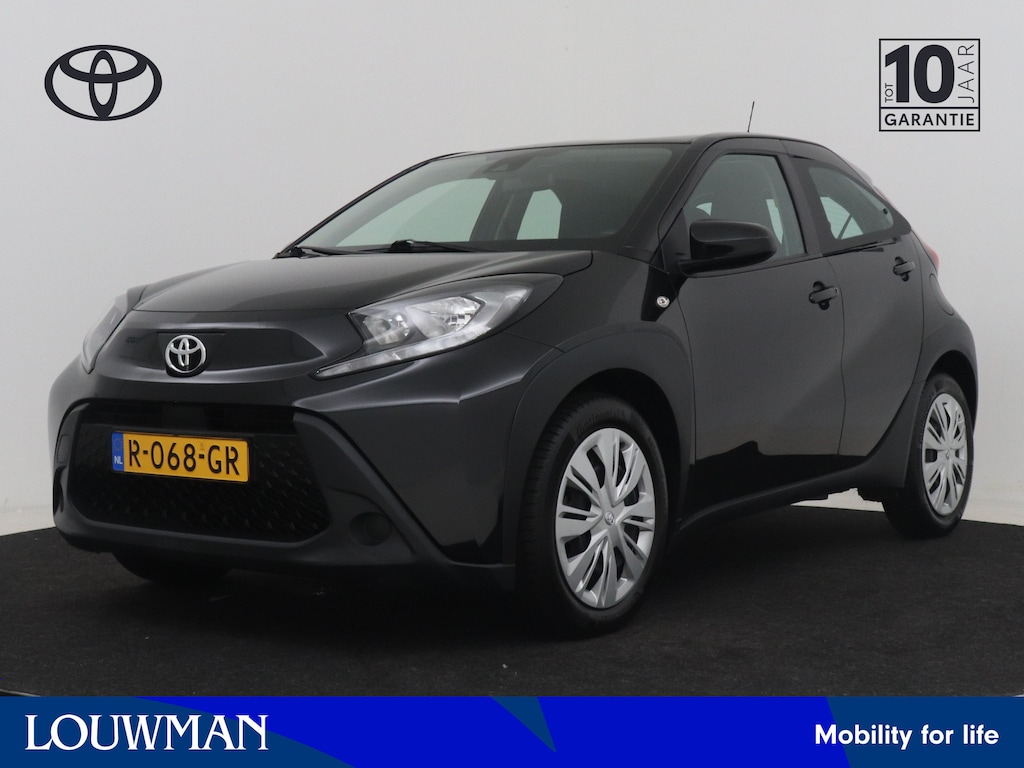 Toyota Aygo X 1.0 VVT-i MT Play | Dealer onderhouden | Airco | Apple CarPlay/Android Auto | Cruise Control Adaptive | Achteruitrijcamera | Bluetooth |