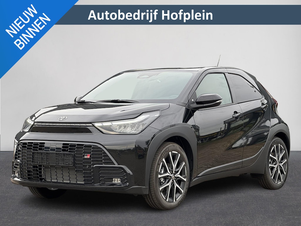 Toyota Aygo X Hybrid 115 GR Sport JBL Audio | ACC | Clima | Camera| PDC voor+achter | Carplay | DAB | Lm velgen ( Vestiging - Vianen )