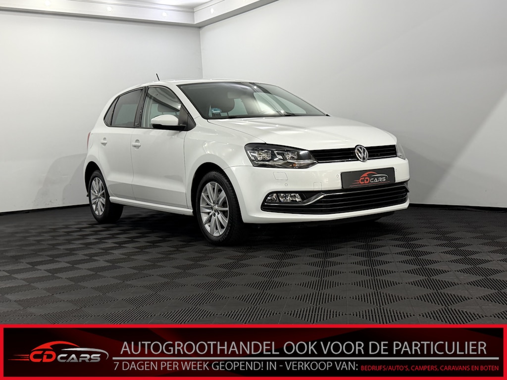 Volkswagen Polo 1.2 TSI Highline Clima, Navi, Parkeersensoren, A start stop, Lichtmetalen velgen, Stoelverwarming, Mistlamp