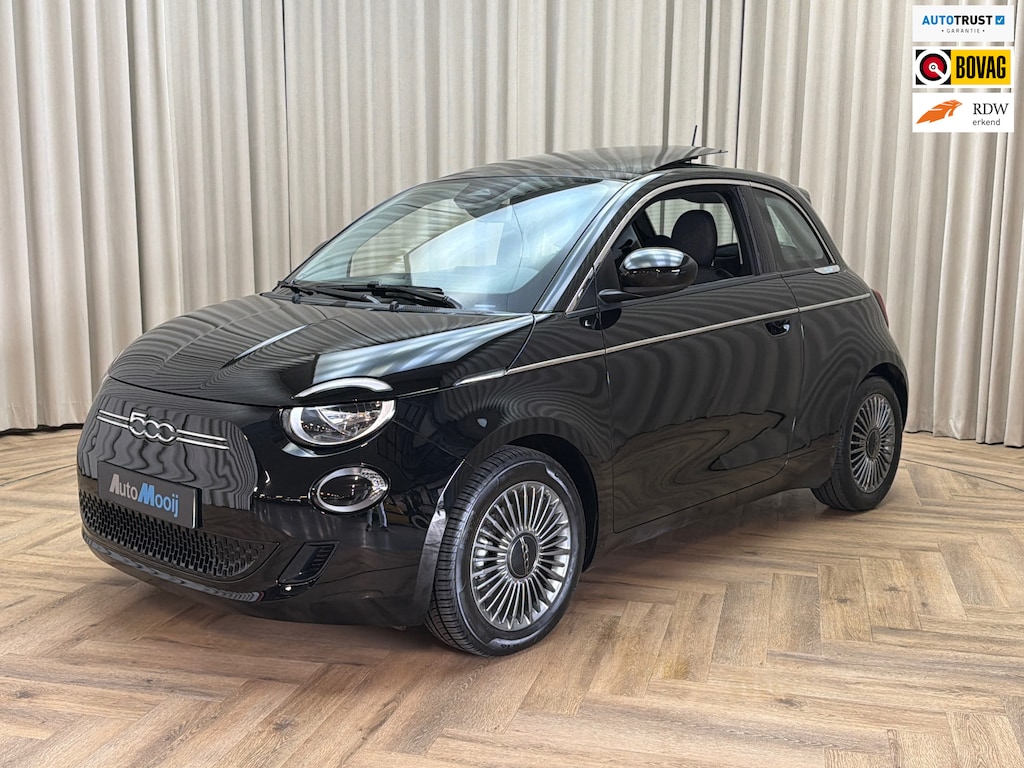 Fiat 500 Icon 42 kWh | Panorama dak | Navi | Carplay | Orig. NL
