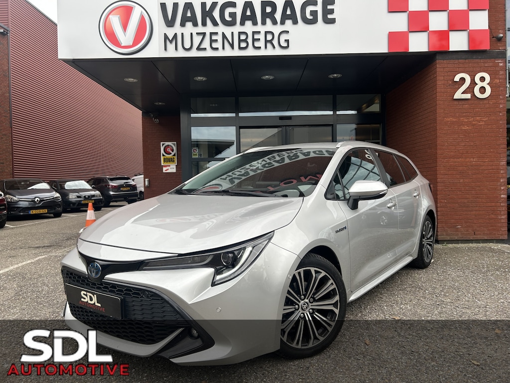 Toyota Corolla Touring Sports 1.8 Hybrid Executive // FULL LED // NAVI + CARPLAY // STOEL + STUURWIELVERWARMING // ADAPTIVE CRUISE // PDC V+A // KEYLESS // DODEHOEK // TREKHAAK!!