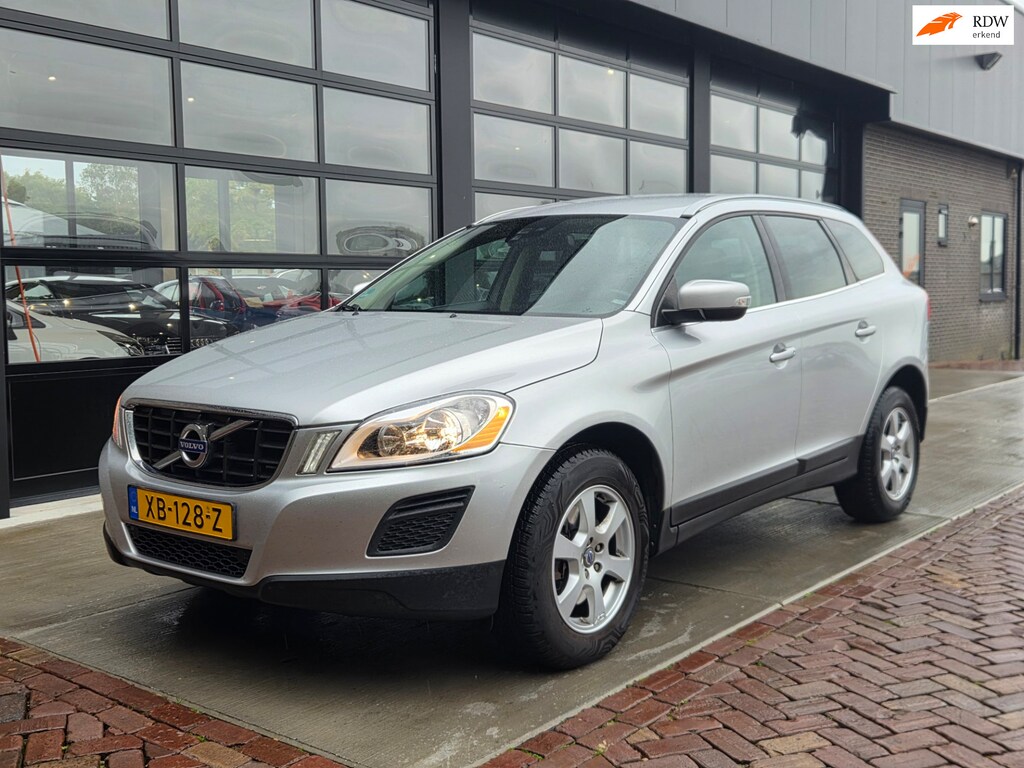 Volvo XC60 2.0 T5 Kinetic | LPG | Automaat | Leer | Clima | Cruise |