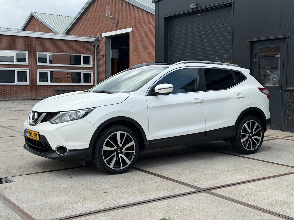 Nissan Qashqai 1.2 Tekna+ Pano Leer 360 camera 19'' Keyless NAP