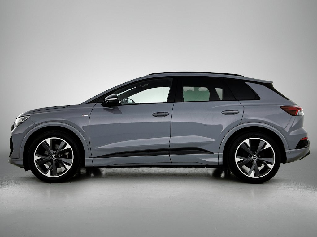 Audi Q4 e-tron 35 S edition 55 kWh | 20'' velgen | Zwart optiek | 12 maanden BOVAG |