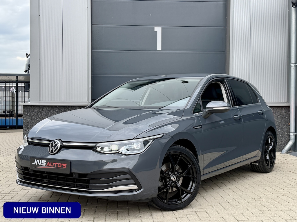 Volkswagen Golf 1.5 TSI *R-Velgen* Delfingrau / Adapt. Cruise / IQ light / Apple Carplay / Stoelverwarming / Camera / 150PK