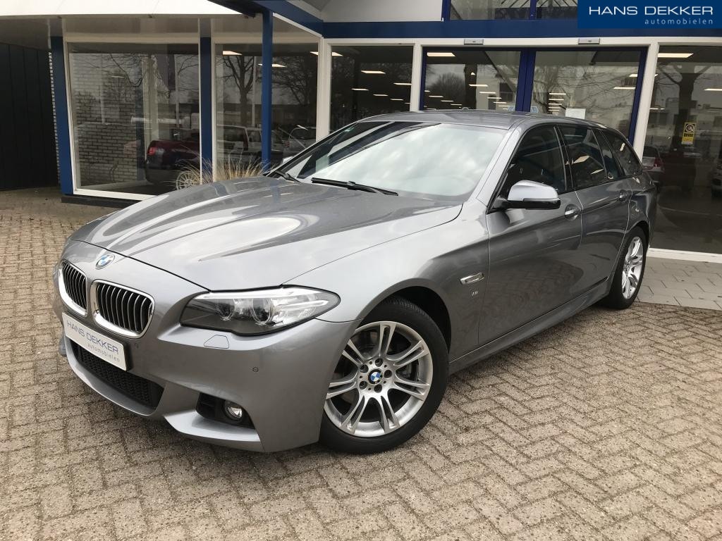 BMW 5-Serie Touring 520i Executive M PAKKET automaat/navigatie/sportstoelen