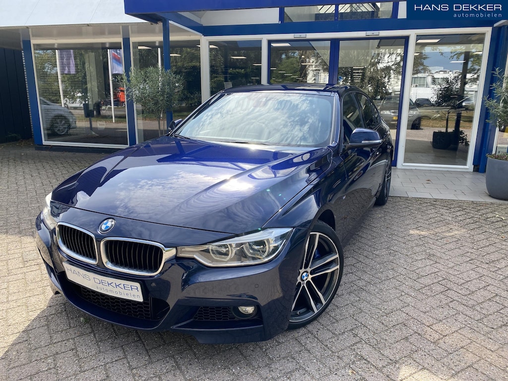 BMW 3-Serie 330d M Sport Edition Harman & Kardon / memory stoel / Head-Up / Dodehoek sens