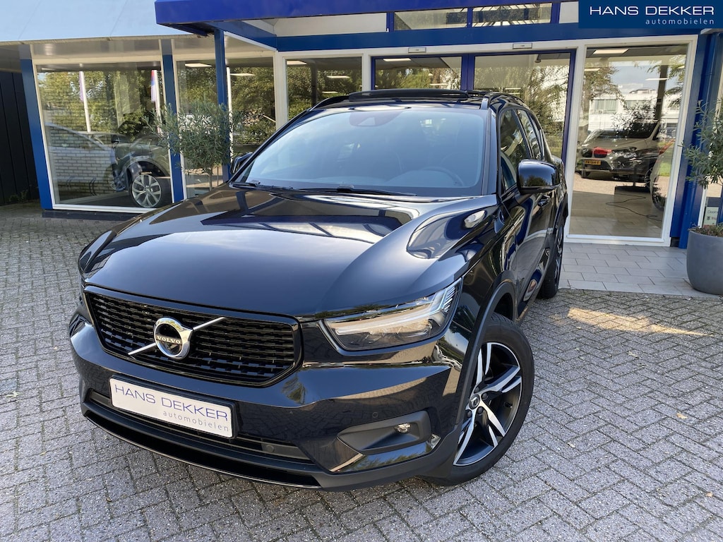 Volvo XC40 1.5 T5 Recharge R-Design Pano / 360 camera / Harman & Kardon / Stoelverwarming / Stuurverwarming