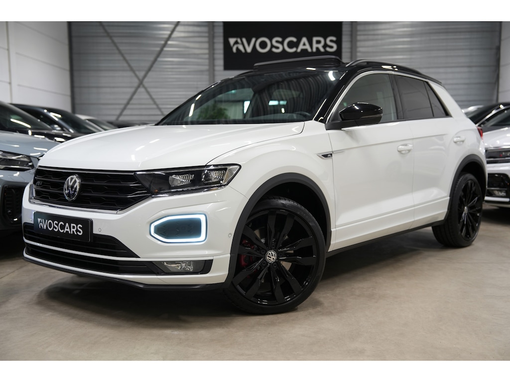 Volkswagen T-Roc 1.5 TSI 3x R-Line * Trekhaak - Pano - Virtual - Keyless - Beats - Camera - ACC - Blind Spot - LED *