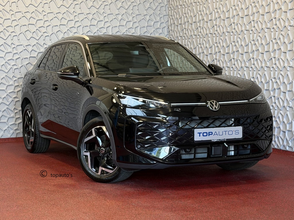 Volkswagen T-Roc 1.5 150PK eTSI R-LINE 06/2026 EDITION IQ LED/GRIL LOGO STOEL/STUUR.VERW ELEK.KLEP 2026