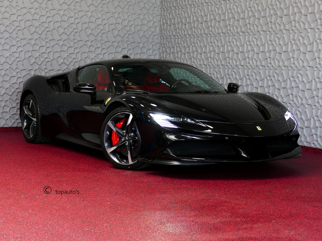 Ferrari SF90 Stradale 4.0 V8 1000 pk INCL BTW/BPM. CARBON SEATS/STUUR LIFT CARPLAY AFS CAMERA phev