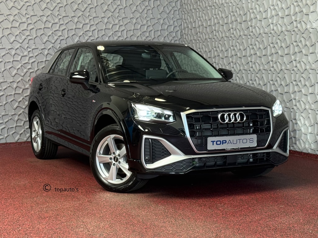Audi Q2 35 TFSI 1.5 S-LINE ✅ NIEUW MODEL ✅150PK VIR.COCKPIT ELEK.KLEP TOUCHSCREEN CARPLAY NAVI CAMERA MATRIX LED STOELVERW. PDC KEYLESS 2026