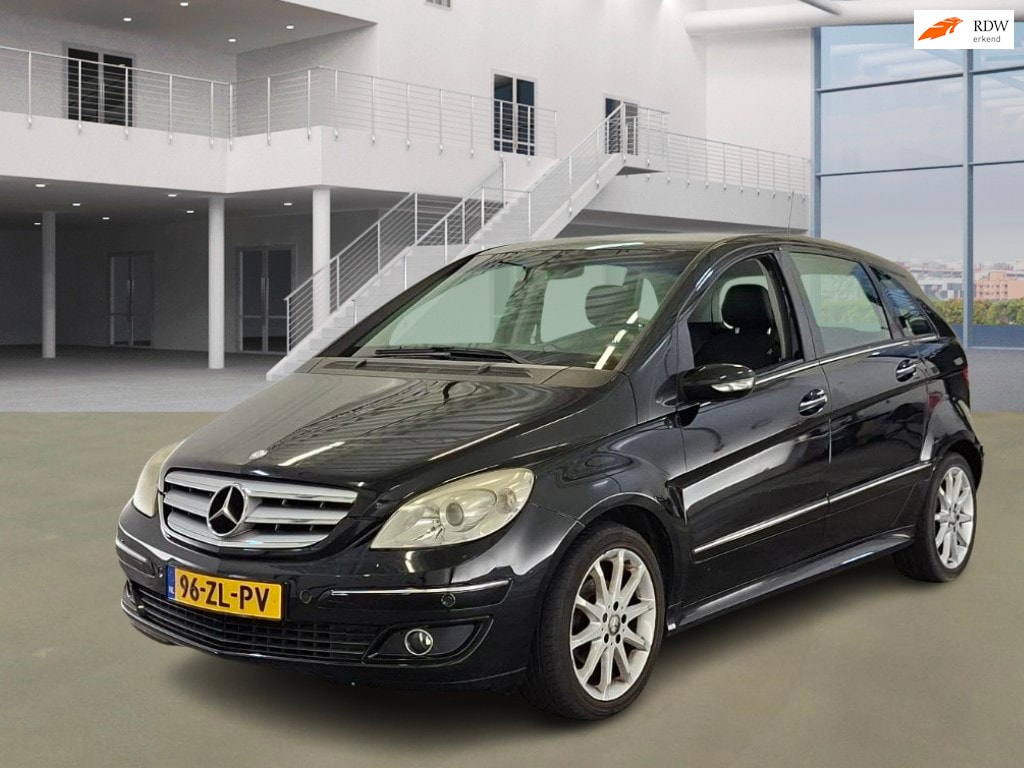 Mercedes-Benz B-klasse 170 AUTOMAAT PSENSOR LEDER CRUISE TREKHAAK 2 X SLEUTELS