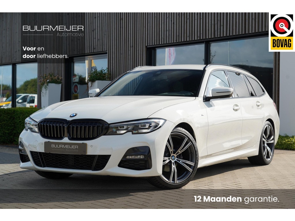 BMW 3-Serie Touring 318i High Executive M | M Pakket | Sportonderstel | Sfeerverlichting | Shadow Line | Stoelverwarming | LED | Dealer onde