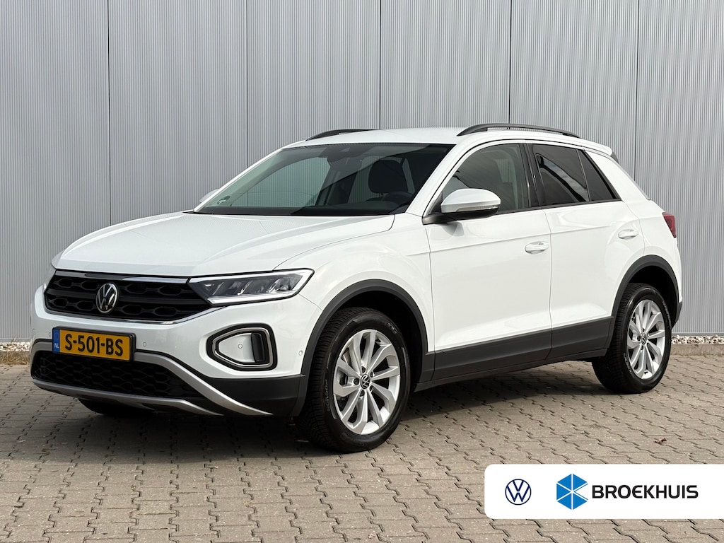 Volkswagen T-Roc Apple Carplay/Android Auto | Trekhaak geremd 1300 kg | All-season banden | Airco | Cruise control adaptief | Parkeersensoren | Apple Carplay/Android Auto | Trekhaak geremd 1300 kg | All-season banden | Airco | Cruise control adaptief | Parkeersensoren |