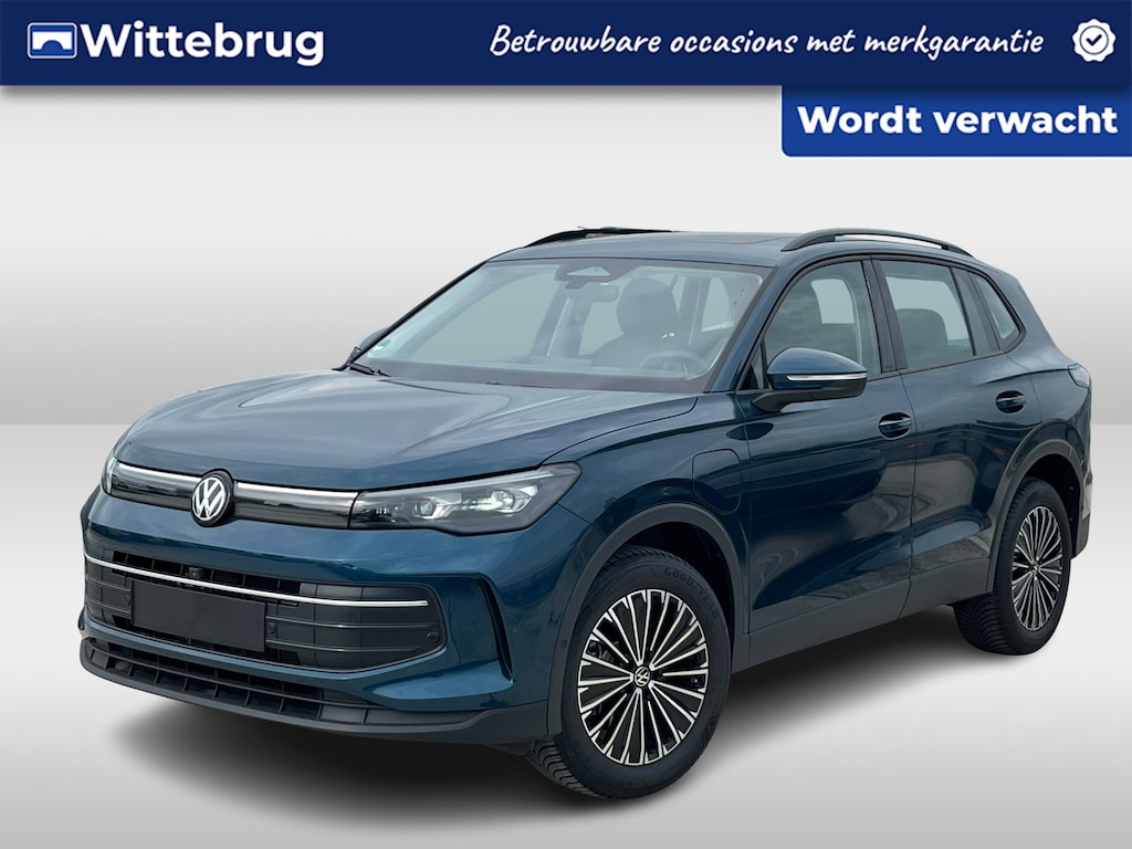 Volkswagen Tiguan 1.5 eHybrid 204PK DSG Life / Panoramadak / Elec.Trekhaak / Head-up display / IQ.LIGHT / Resterende Fabrieksgarantie tot 26-11-2030 / 18''LMV