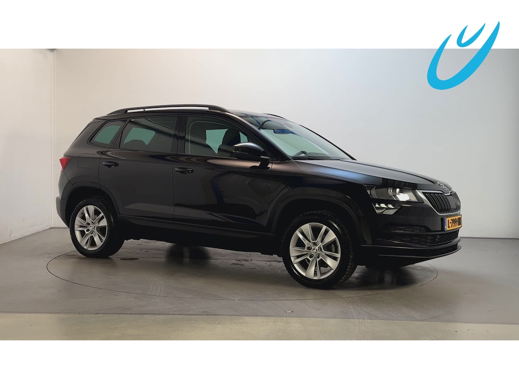 Skoda Karoq 1.0 TSI Business Edition Stoelverwarming Adaptive Cruise Navigatie Parkeersensoren