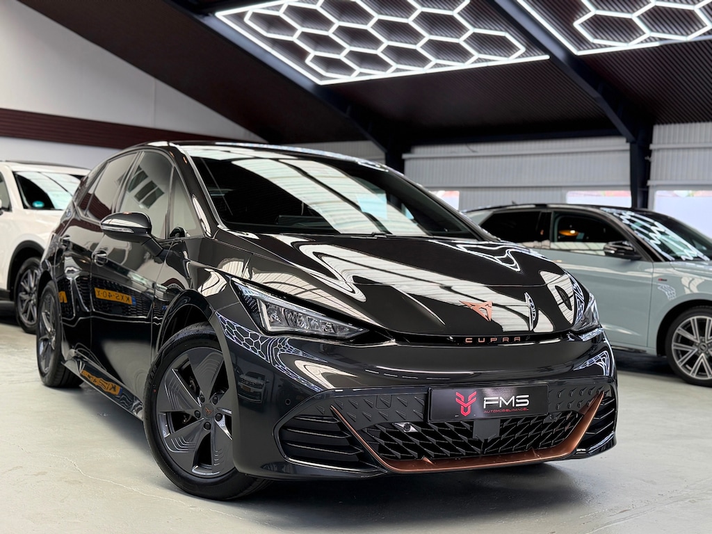 CUPRA Born Essential 62 kWh CarPlay 204 pk