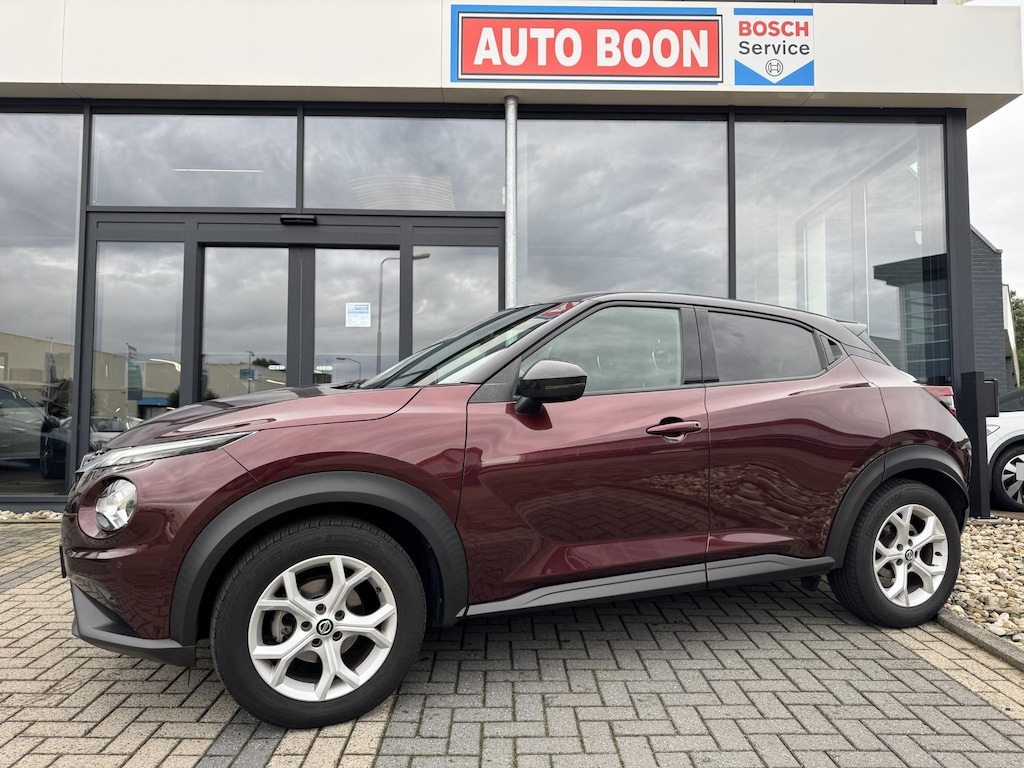 Nissan Juke 1.0 DIG-T 117PK TEKNA 2-TONE APPCARPLAY/P-CAM360 /NAVI/SFEER/BOSE/LED/CLIMA/KUIPZETELS/2XKEYLESS/2XPDC/S&S/STOELVERWARMING/LMV/MEDIA/P-GLAS - NL AUTO - KM=NAP - 1. EIG. -