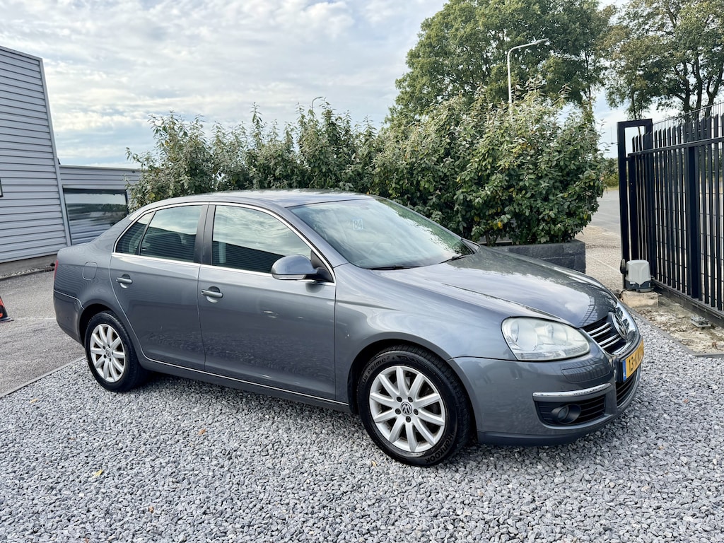 Volkswagen Jetta 1.4 TSI Comfortline Clima|Cruis|Nav Grijs