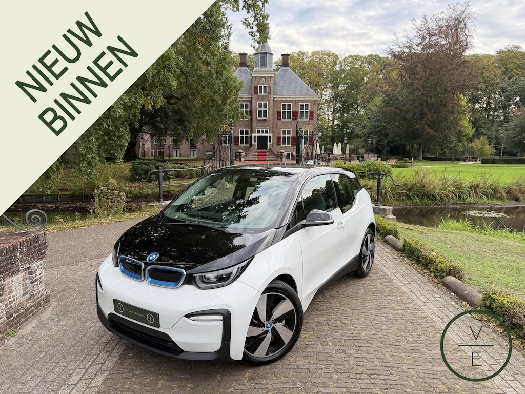BMW i3 Basis 120Ah 42 kWh | PDC | Navi | Nieuwe Service & APK | Geen Afleverkosten |